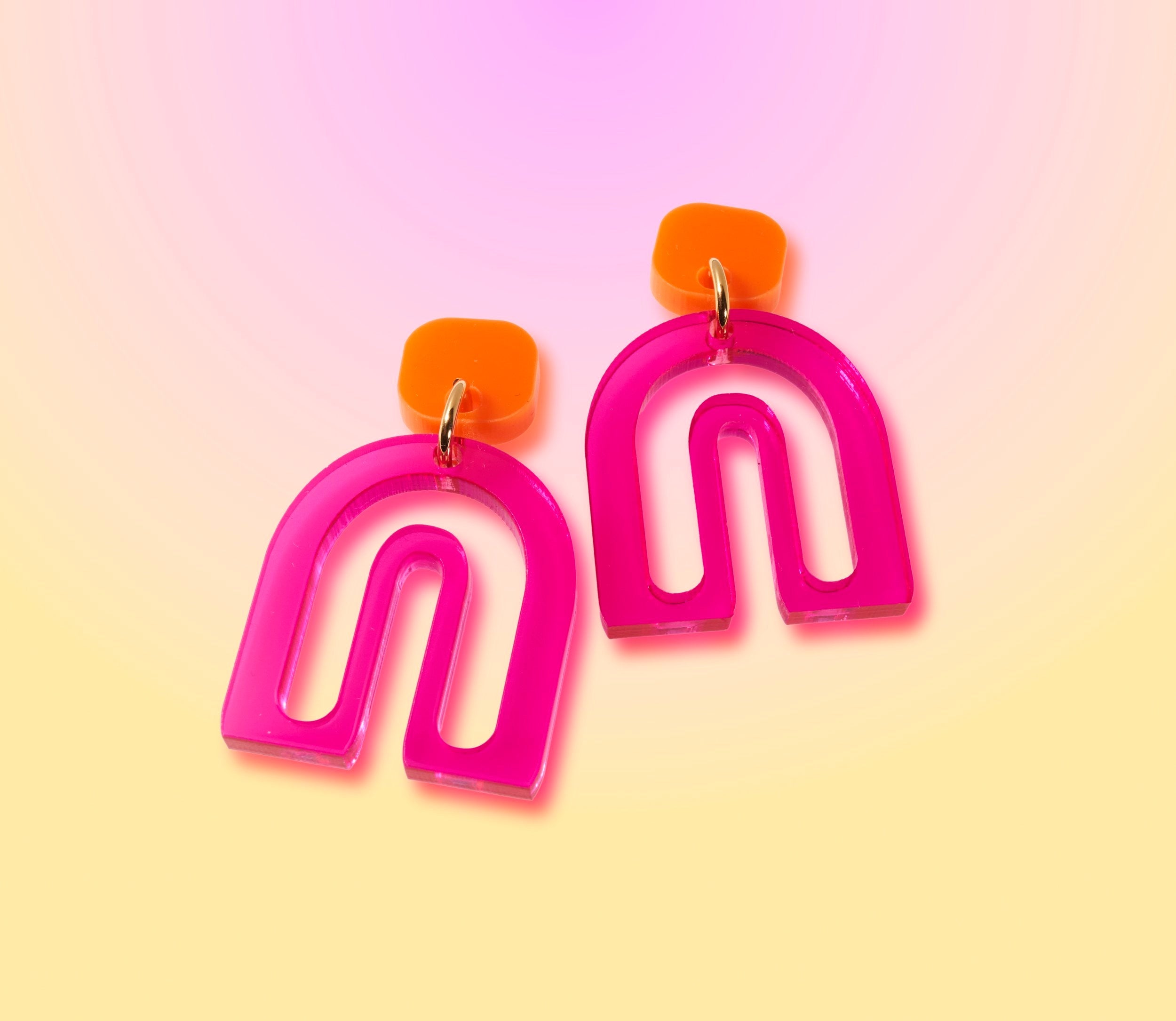 Pika - pink and tangerine-Veronica Antonucci-Veronica Antonucci-nachhaltige-statement-ohrringe-schweiz