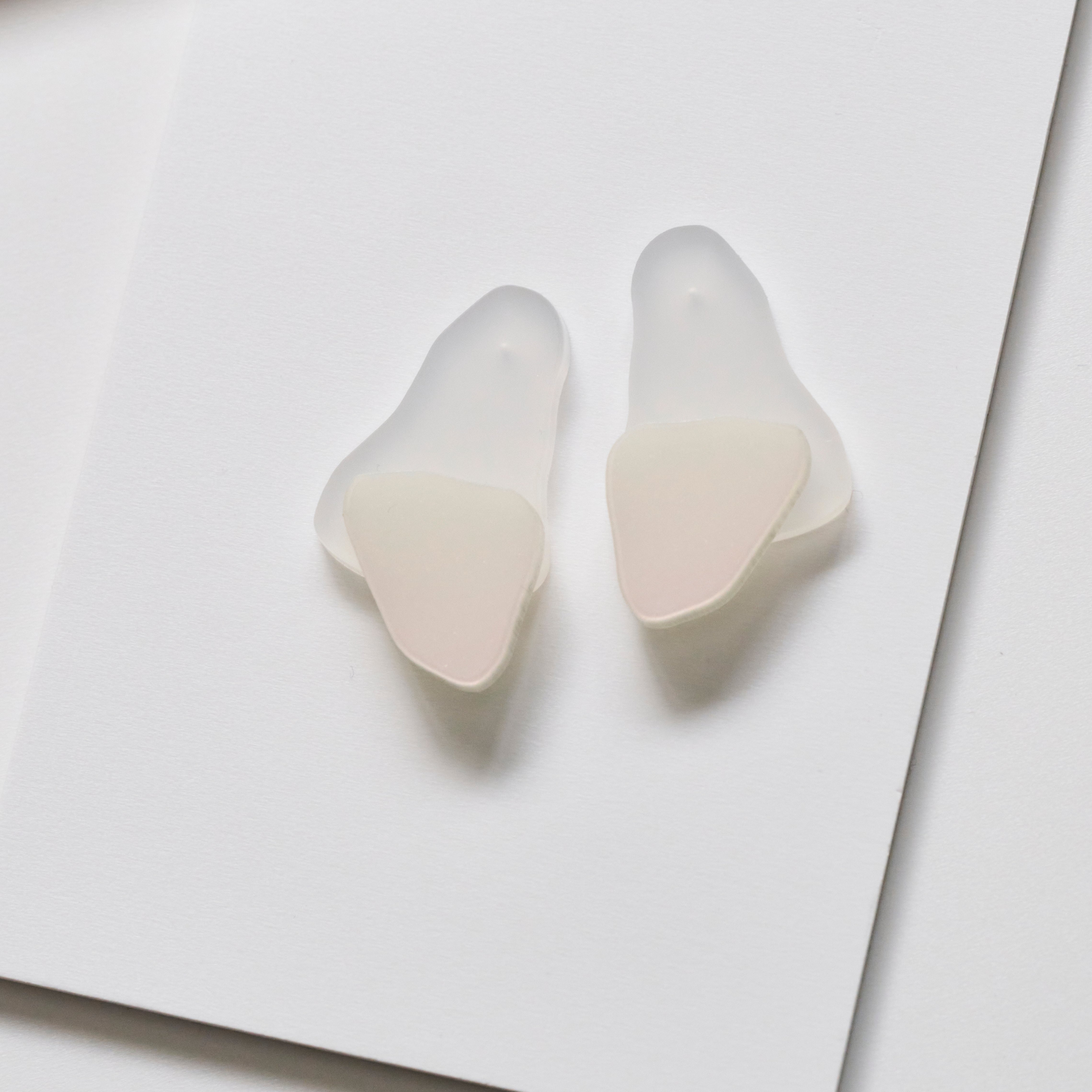 Salt-acrylic glass-Veronica Antonucci-Veronica Antonucci-nachhaltige-statement-ohrringe-schweiz